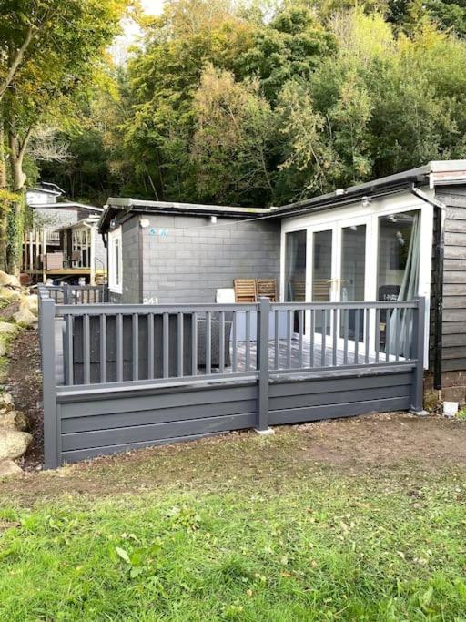 Stunning 3 Bed Riverside Cabin In Snowdonia Caeathro Ngoại thất bức ảnh
